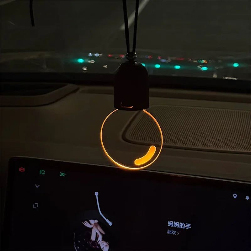 Décoration Rétroviseur Intérieur Voiture – Lumières LED Ambiance, Design Ampoule ou Smiley